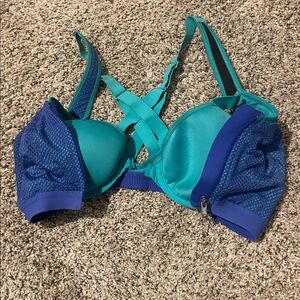 Vs sports bra